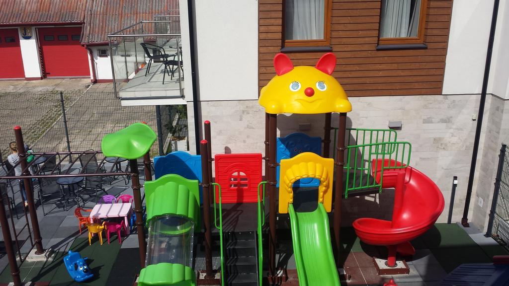 Marina Jastarnia Apartamenty W Budynku Z Basenem Buitenkant foto