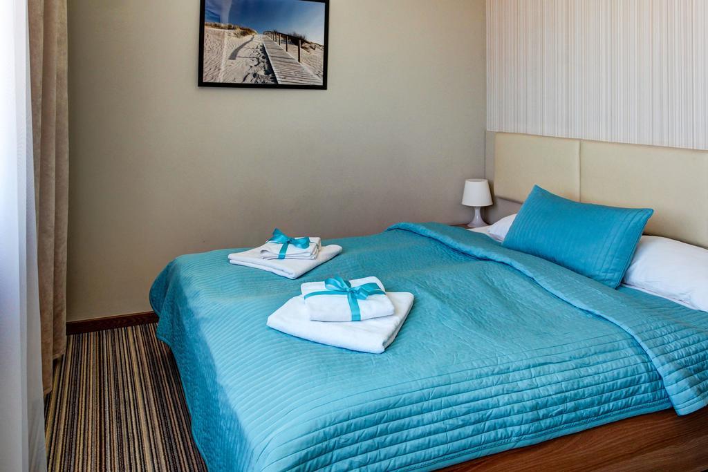 Marina Jastarnia Apartamenty W Budynku Z Basenem Buitenkant foto