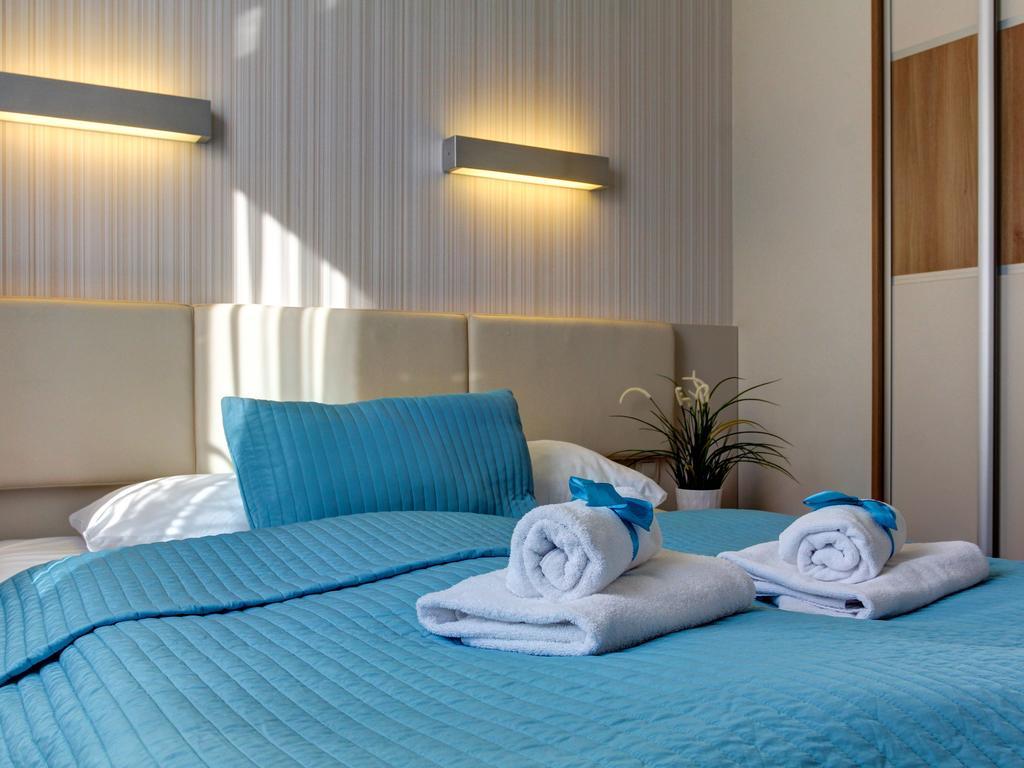 Marina Jastarnia Apartamenty W Budynku Z Basenem Buitenkant foto