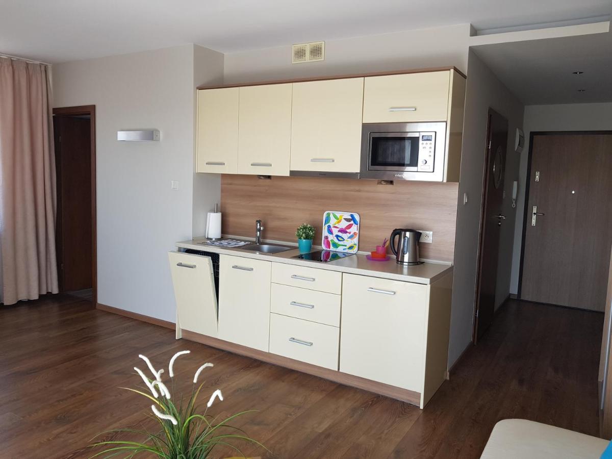 Marina Jastarnia Apartamenty W Budynku Z Basenem Buitenkant foto