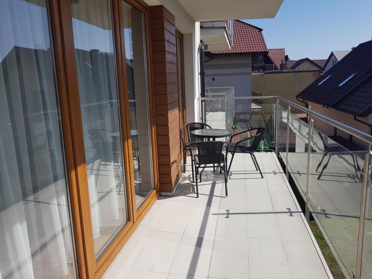 Marina Jastarnia Apartamenty W Budynku Z Basenem Buitenkant foto