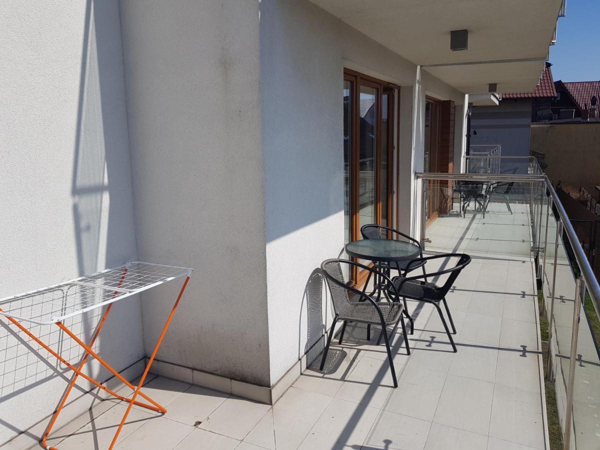 Marina Jastarnia Apartamenty W Budynku Z Basenem Buitenkant foto
